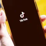 Trusted TikTok Downloaders Improving Privacy for Mobile Content Saving Activities